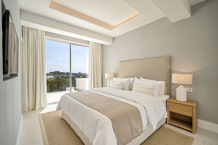 Image No.22-4 Bed Property for sale