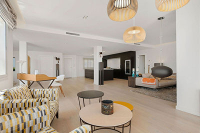 10-bb915d1cb19341576dcdc994b81ab9c5