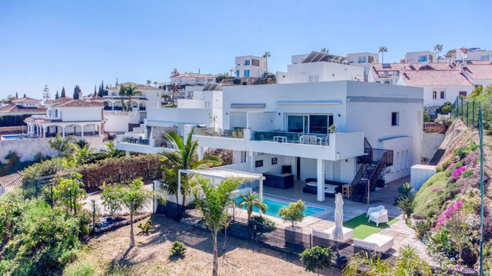 Image No.41-3 Bed Property for sale