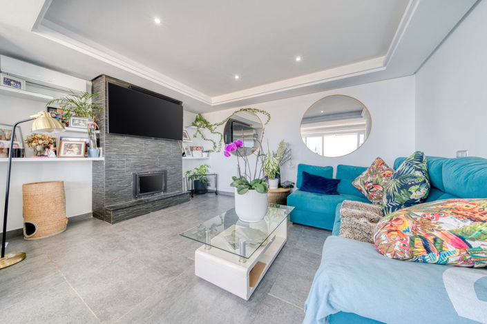 Image No.9-5 Bed Property for sale