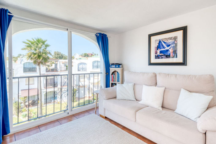 Image No.15-2 Bed Property for sale