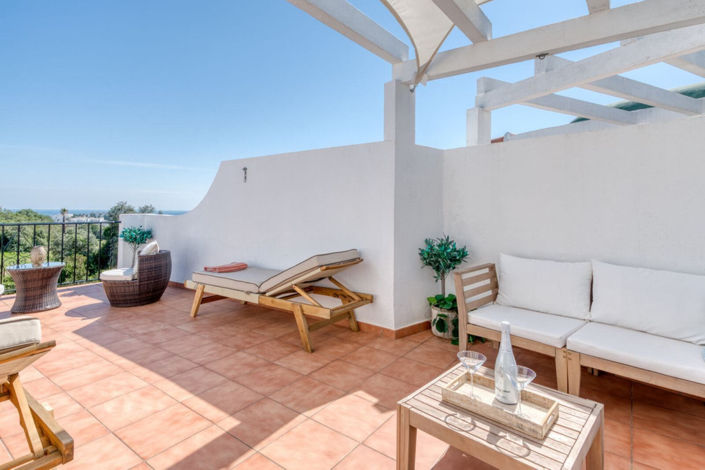 Image No.16-2 Bed Property for sale