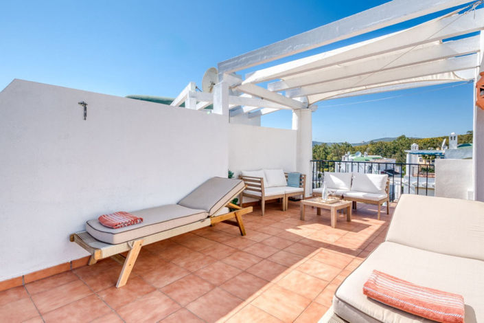 Image No.24-2 Bed Property for sale