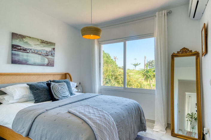 Image No.30-2 Bed Property for sale