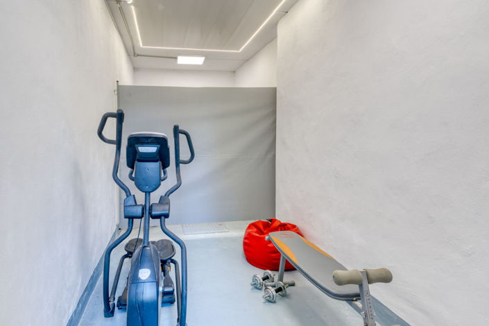 Image No.31-4 Bed Property for sale