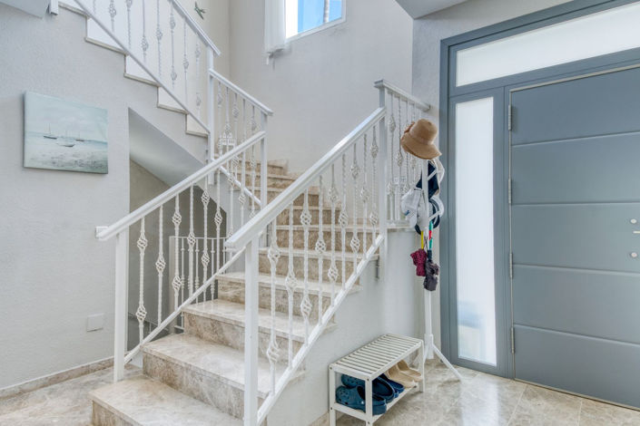 Image No.15-4 Bed Property for sale