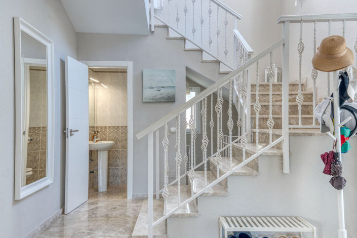 Image No.23-4 Bed Property for sale