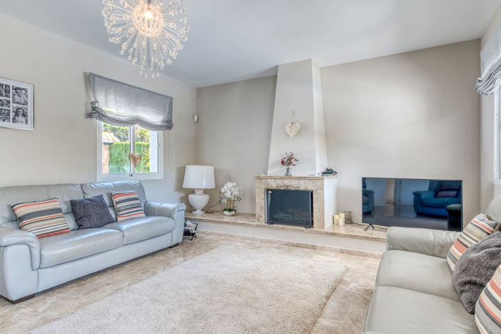 Image No.25-4 Bed Property for sale