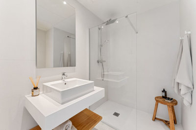 11-20939a0134ad724a8cb2a801094d15a4