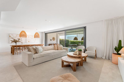 2-5bd7b9d04b45e33852eaf0ec6670150d