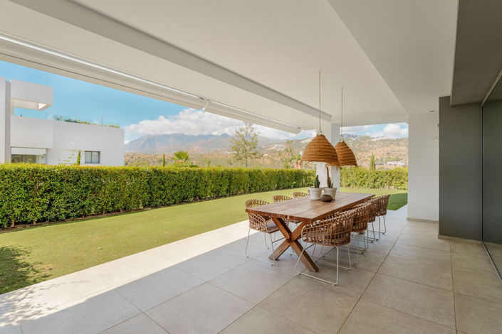 Image No.6-4 Bed Property for sale