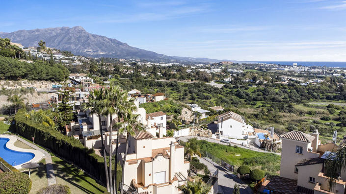 Image No.26-4 Bed Property for sale