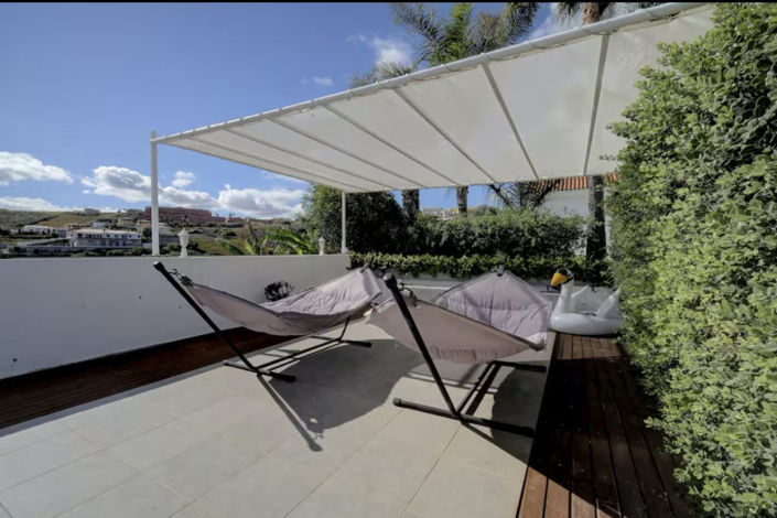 Image No.25-6 Bed Property for sale