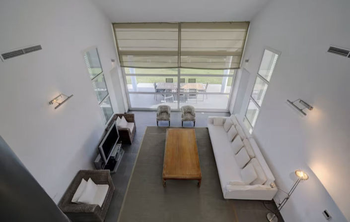 Image No.39-6 Bed Property for sale