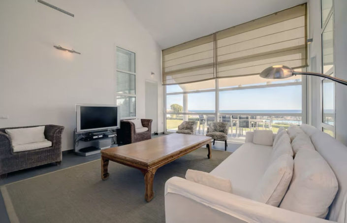 Image No.7-6 Bed Property for sale