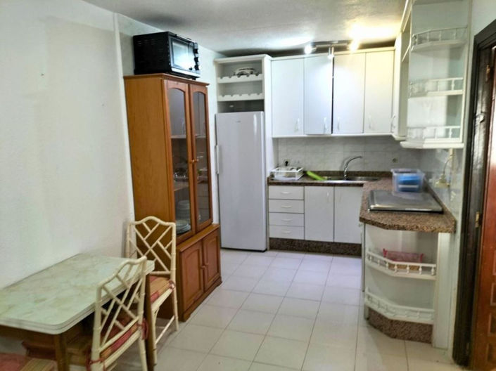 Image No.11-3 Bed Property for sale