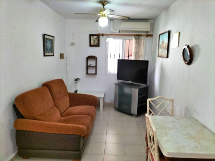 Image No.12-3 Bed Property for sale