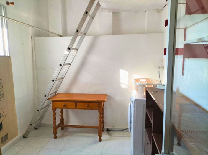 Image No.8-3 Bed Property for sale