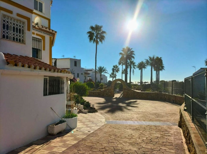 Image No.9-3 Bed Property for sale