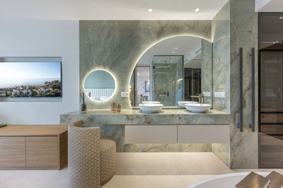 7-aa4cc561180b369757c0bb4af9886cd3