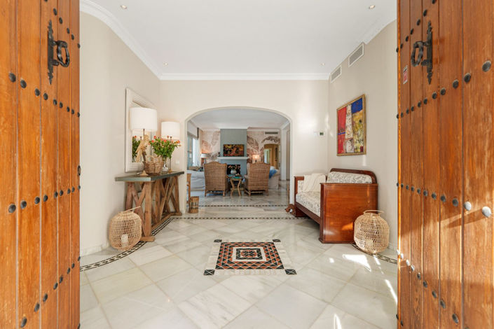 Image No.13-4 Bed Property for sale