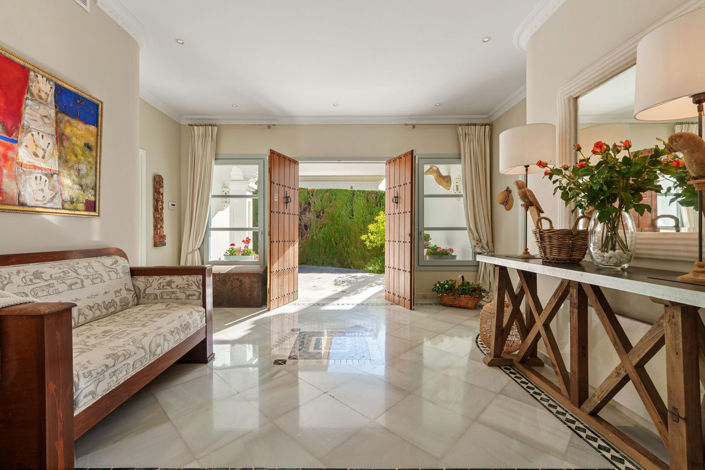 Image No.15-4 Bed Property for sale