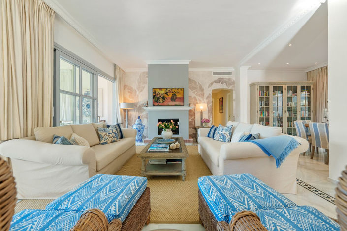 Image No.4-4 Bed Property for sale