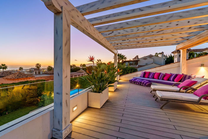 Image No.45-4 Bed Property for sale