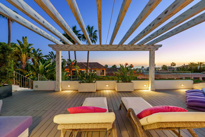 Image No.46-4 Bed Property for sale