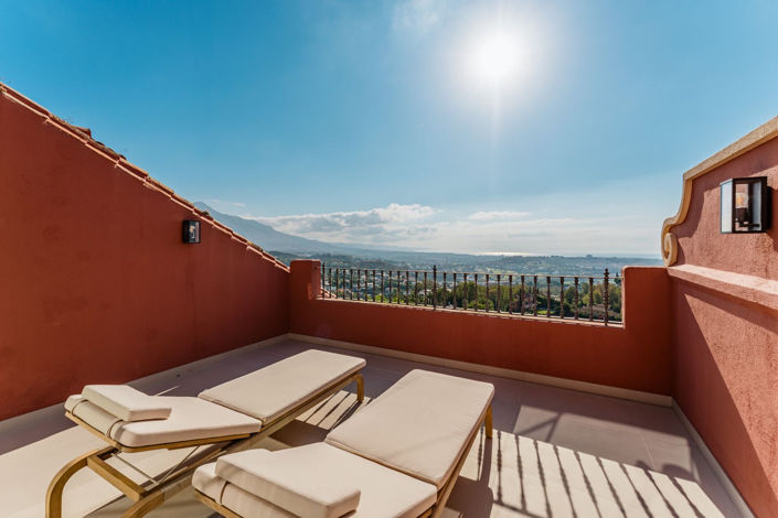 Image No.22-4 Bed Property for sale