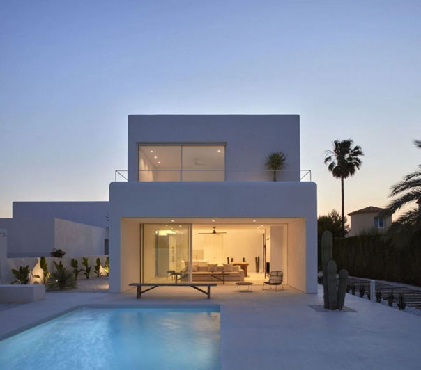 Image No.13-3 Bed Property for sale