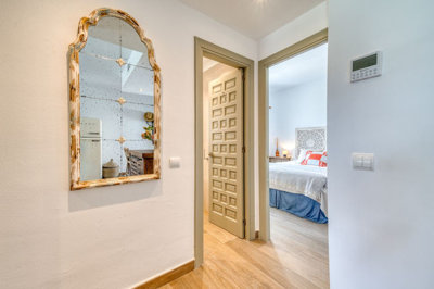 11-20939a0134ad724a8cb2a801094d15a4