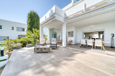 2-5bd7b9d04b45e33852eaf0ec6670150d