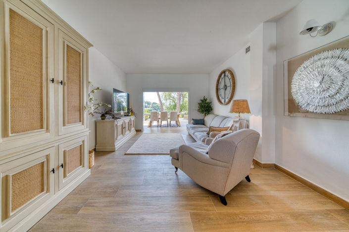 Image No.23-2 Bed Property for sale