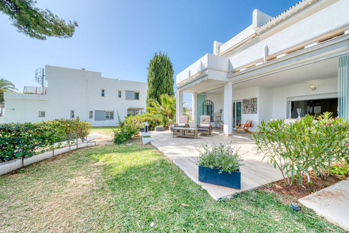 Image No.25-2 Bed Property for sale