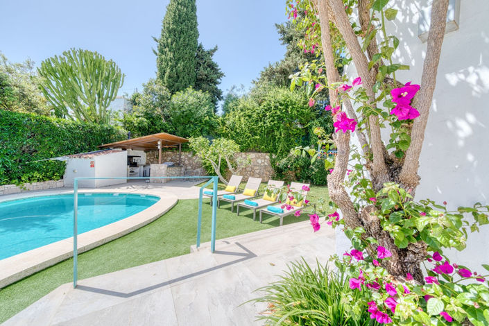Image No.42-6 Bed Property for sale