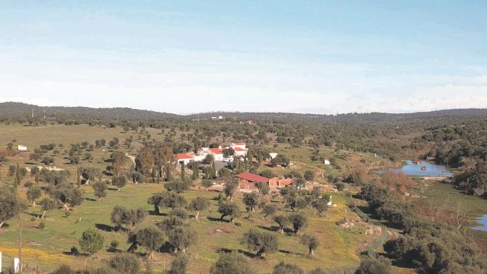 Image No.4-3 Bed Property for sale