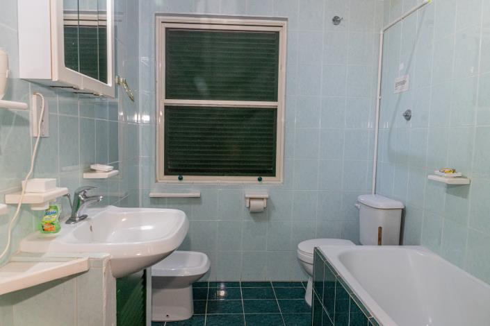 Image No.25-3 Bed Condo for sale