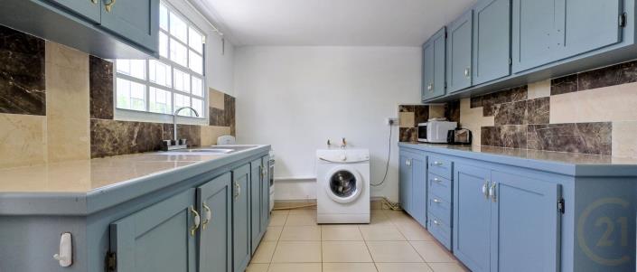 Image No.38-9 Bed House/Villa for sale