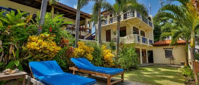 1 - Lance aux Epines, Villa