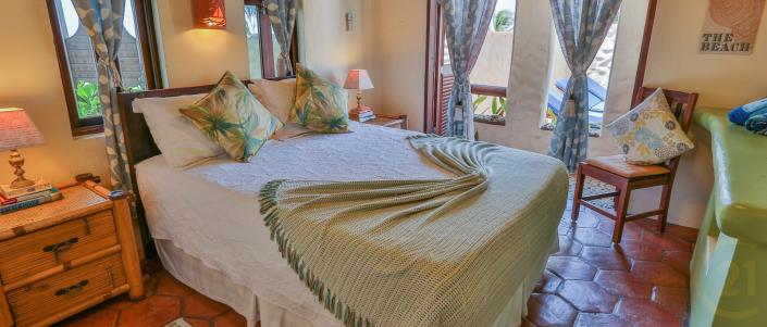 Image No.8-6 Bed Villa for sale