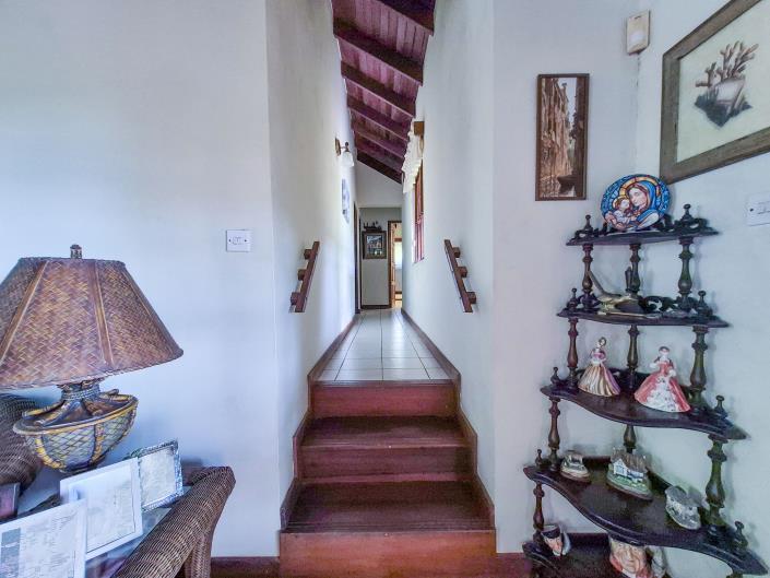 Image No.14-Villa de 4 chambres à vendre à Saint George