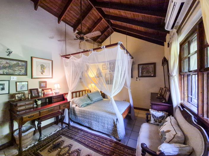 Image No.16-Villa de 4 chambres à vendre à Saint George