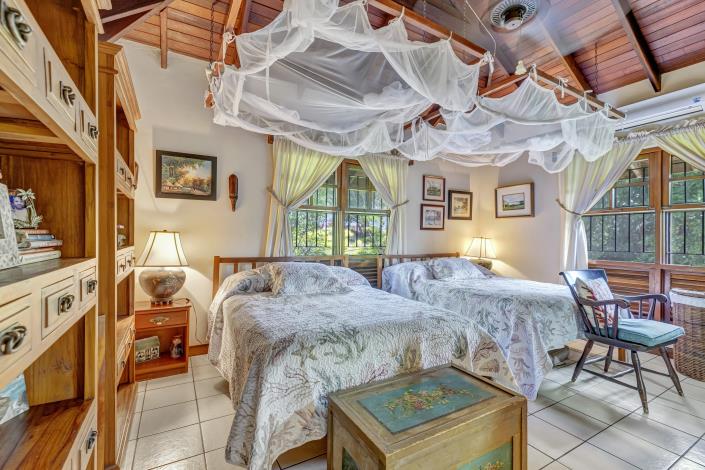 Image No.20-4 Bed Villa for sale