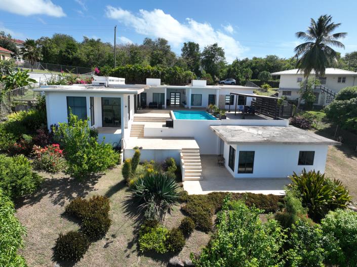 Image No.2-4 Bed Villa for sale