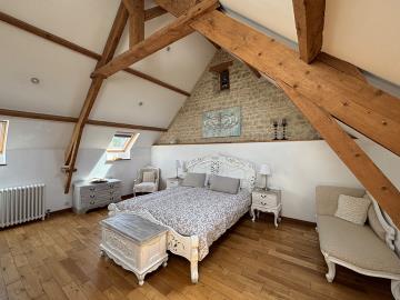 Moliere-Upstairs-1