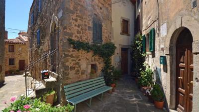 1 - Castèl del Piano, Maison de ville