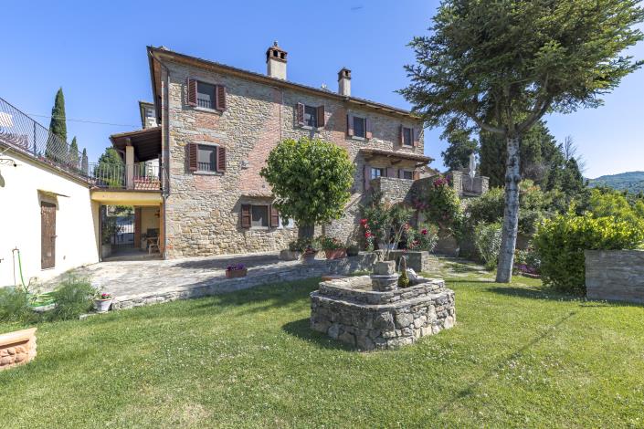 Image No.5-6 Bed Country House for sale