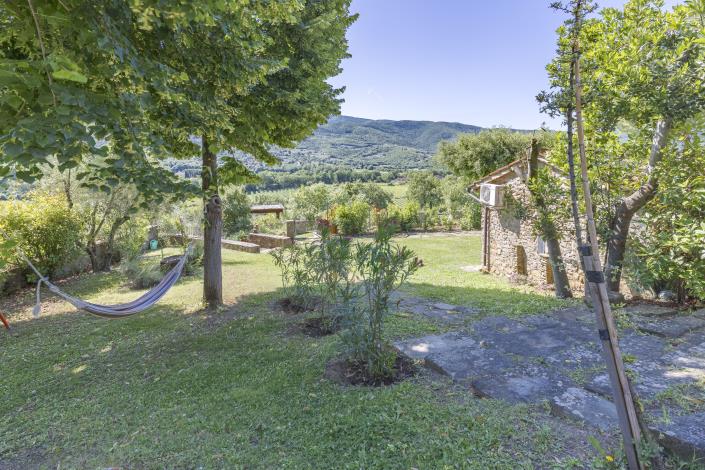 Image No.7-6 Bed Country House for sale