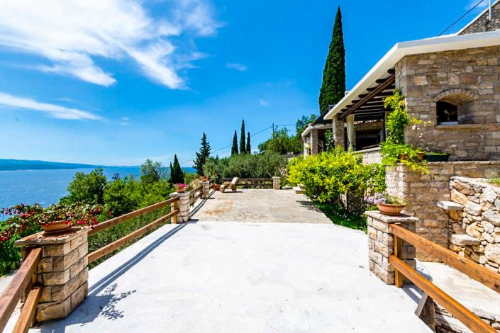 Image No.5-8 Bed House/Villa for sale